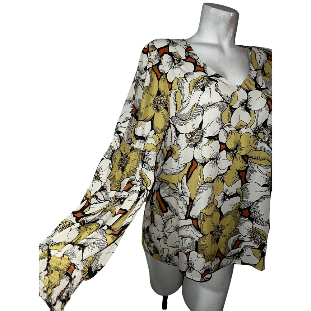 Cabi 3954 Miranda Blouse Womens Large Yellow Floral V-Neck Smocked Sleeve Top - Picture 3 of 7